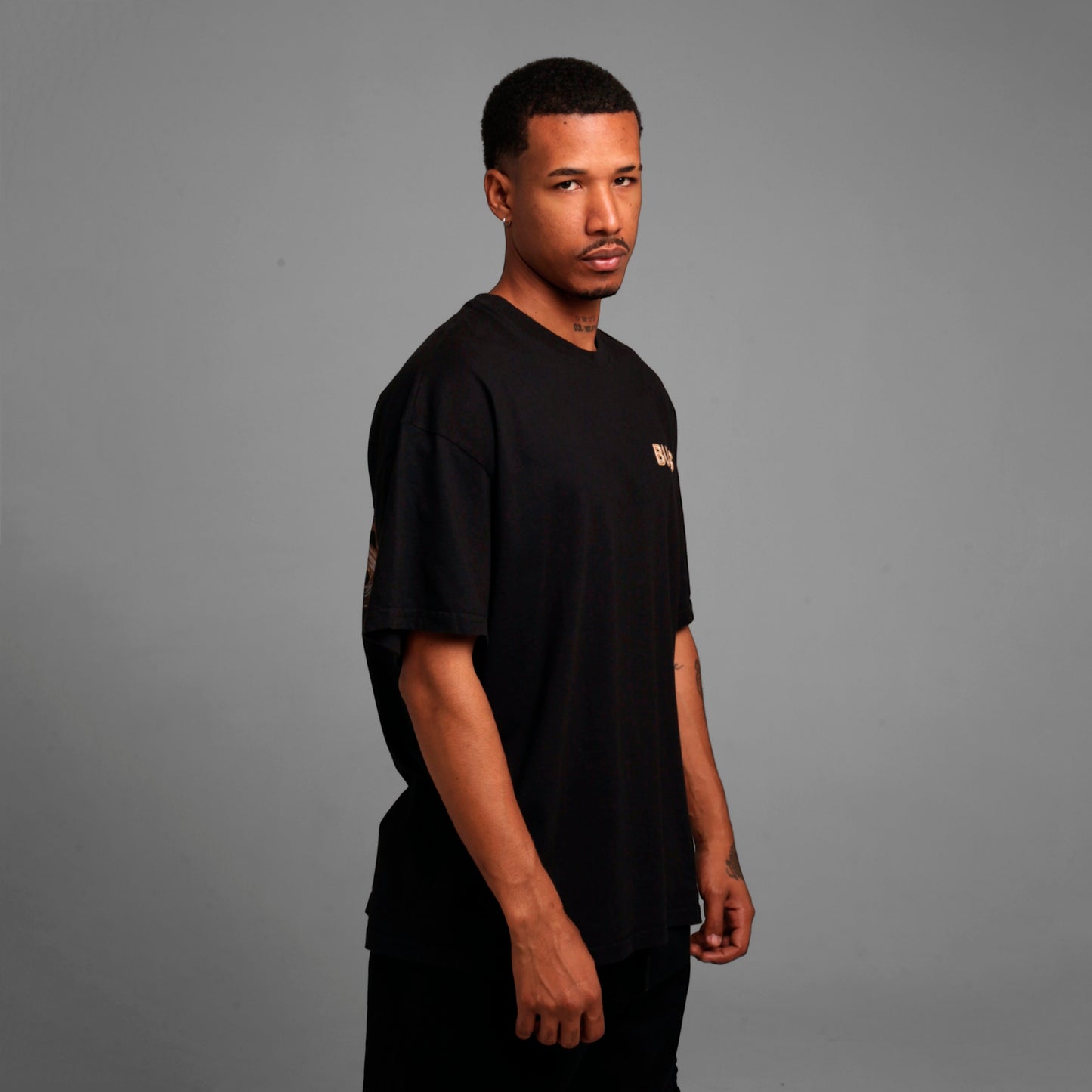 Camiseta Oversize Hombre Negra 200G