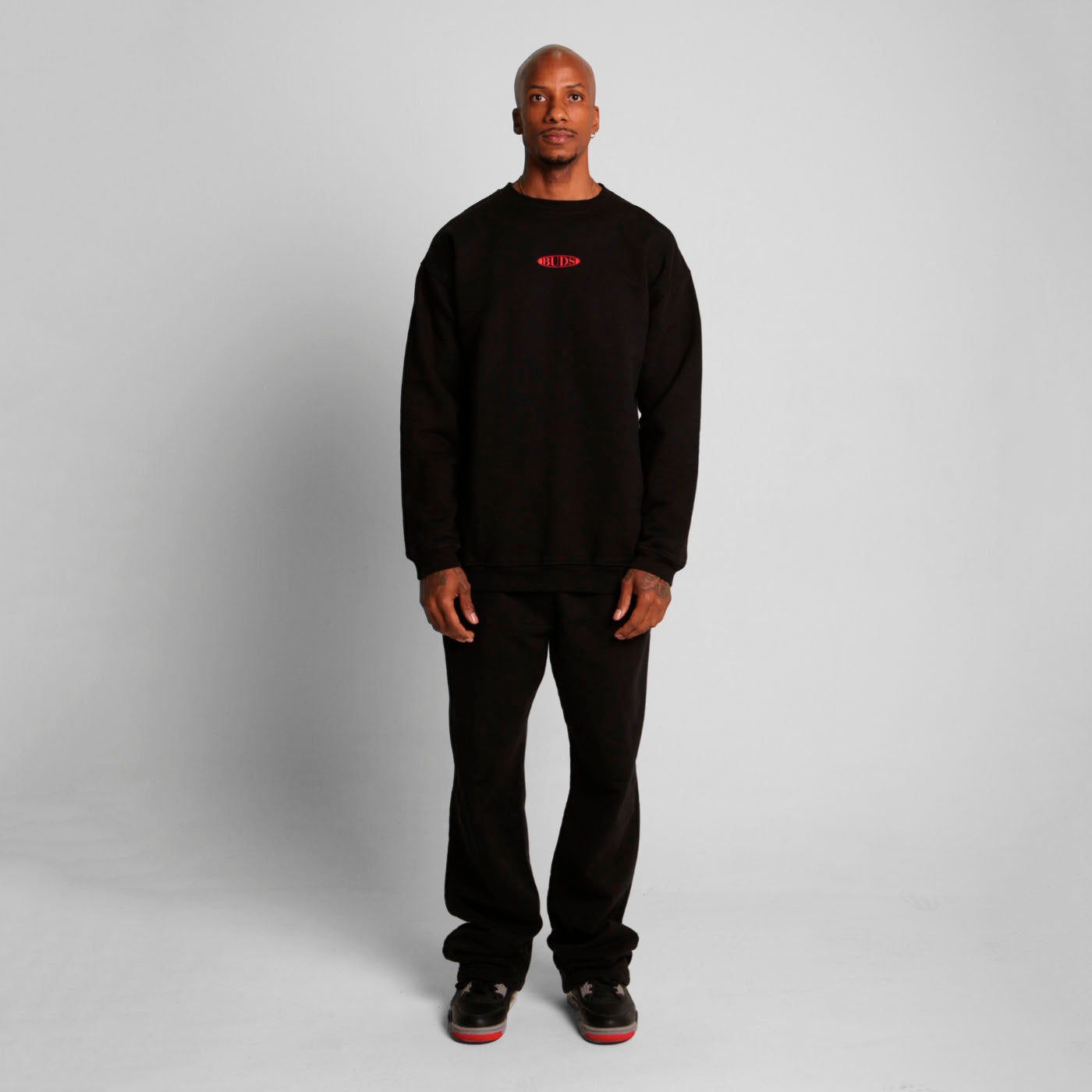 Buzo Crewneck Negro Tela Alto Gramaje 400G