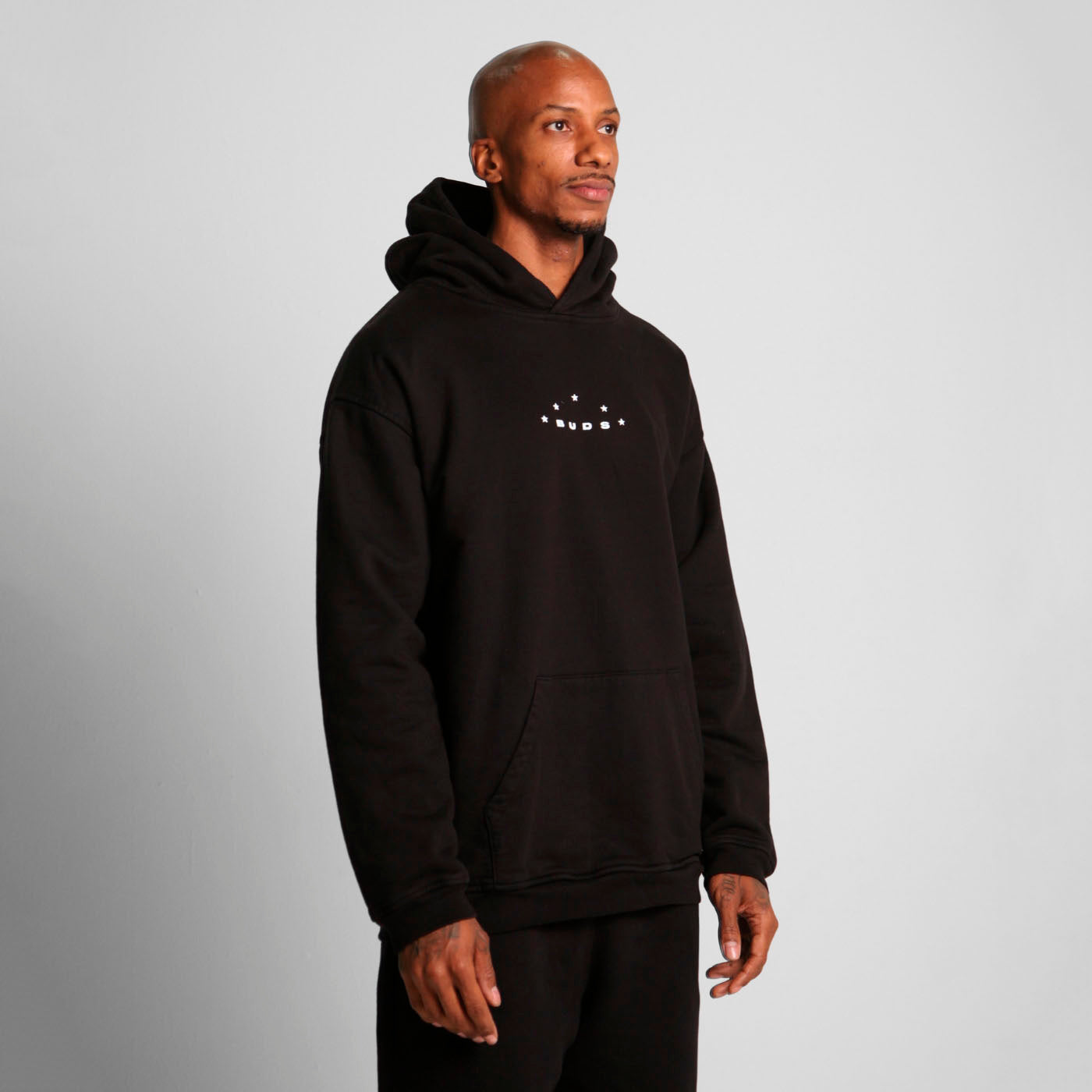 Buzo Hoodie Negro Tela Alto Gramaje 400G