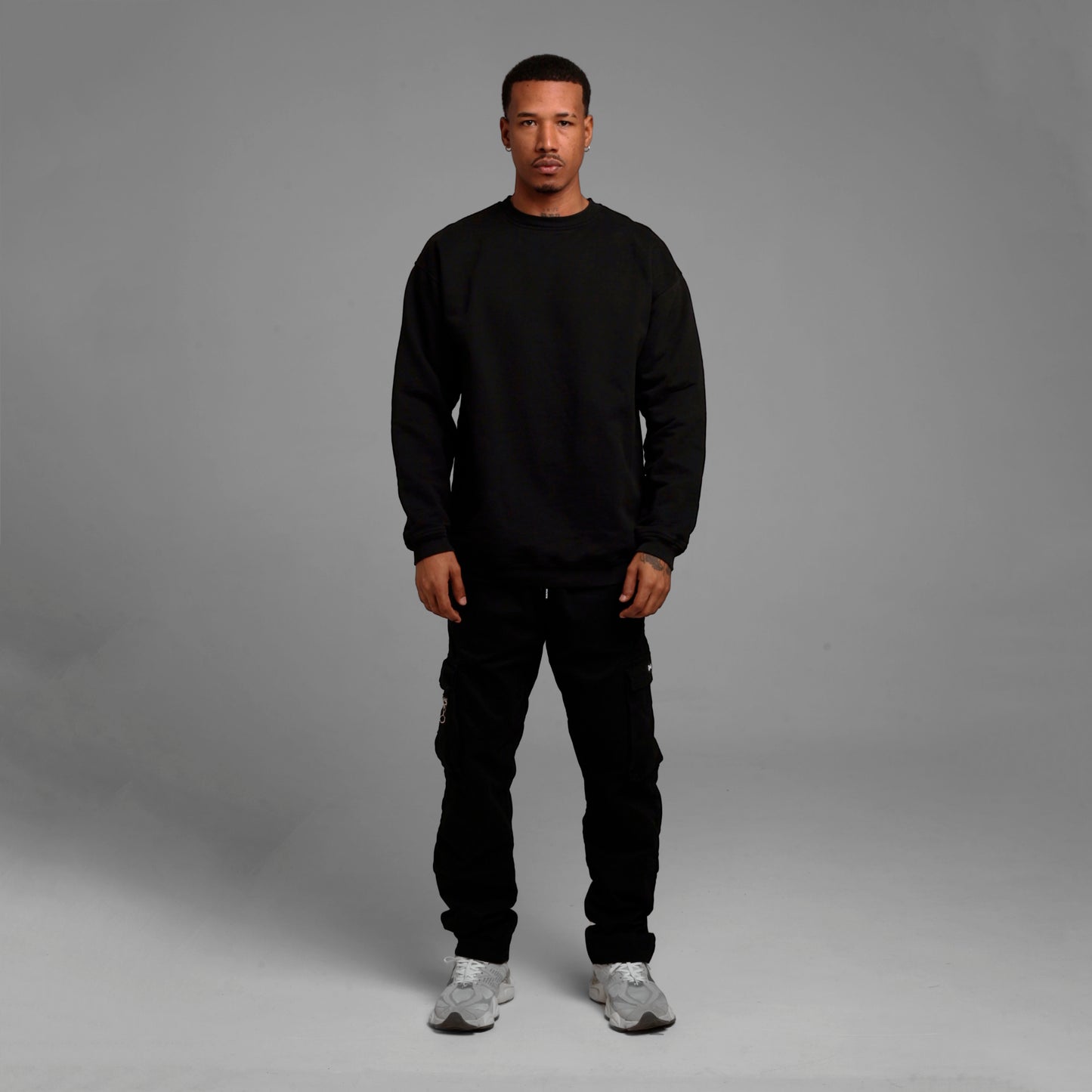 Buzo Crewneck Negro Tela Alto Gramaje 385G