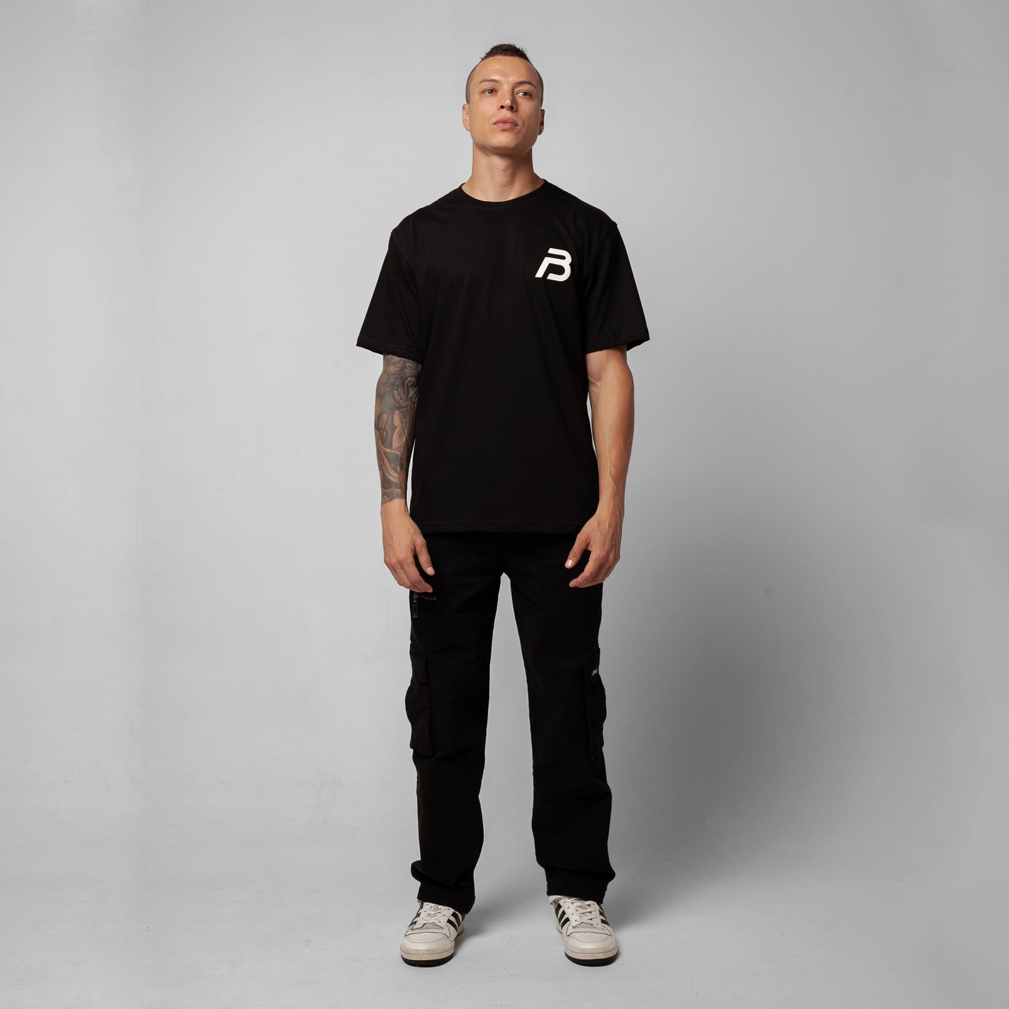 Camiseta Regular Hombre Negra