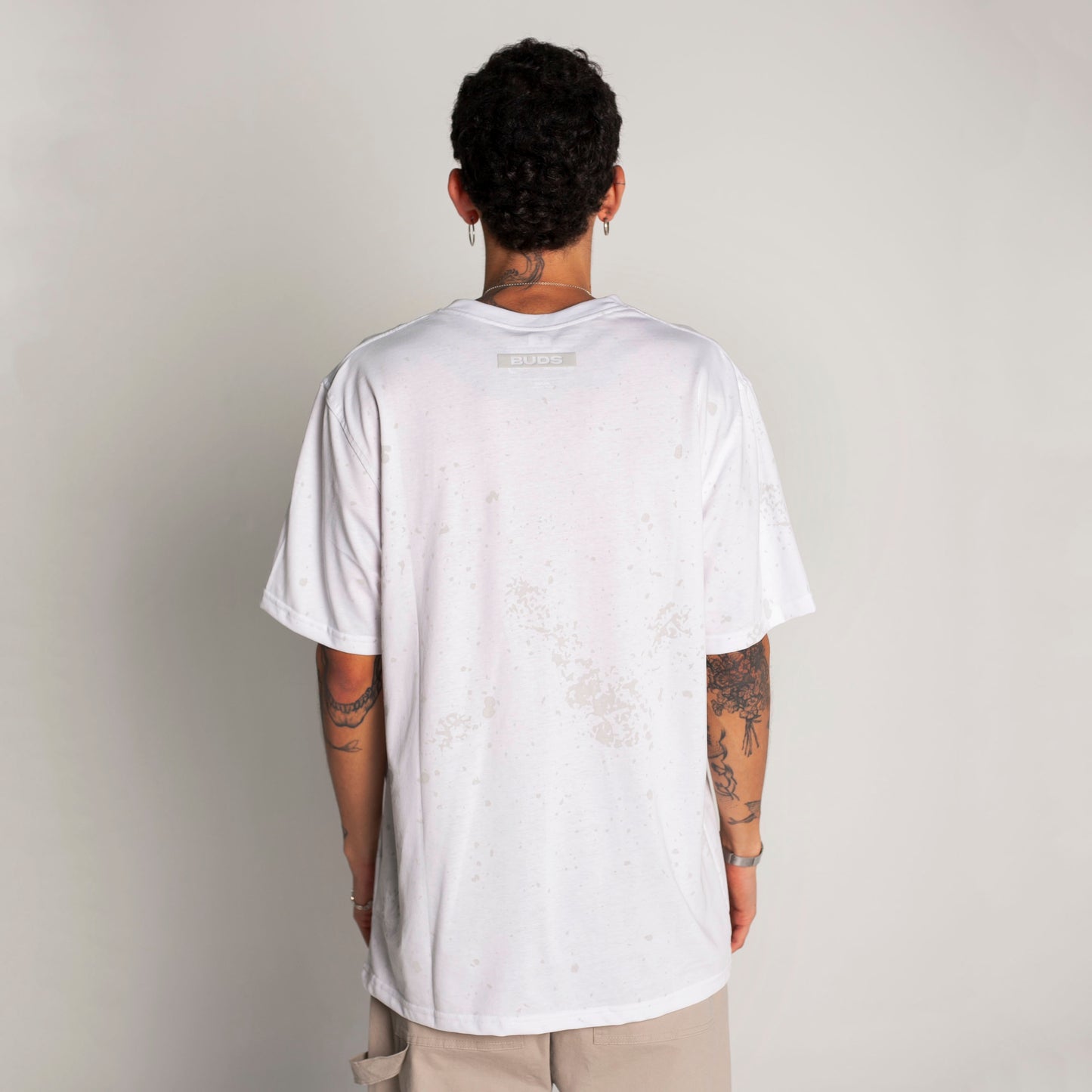 Camiseta Regular Fit Blanca Buds