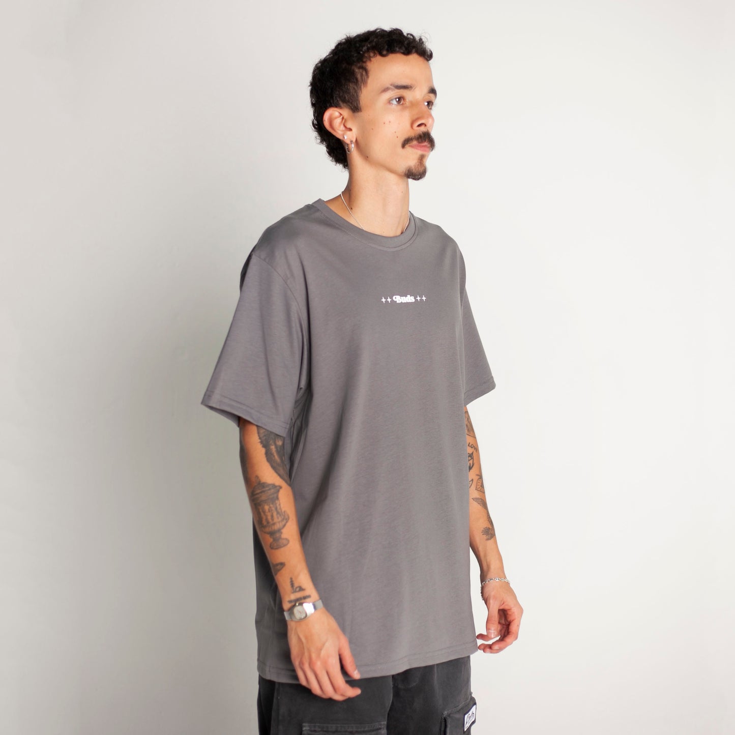 Camiseta Regular Fit Gris Buds