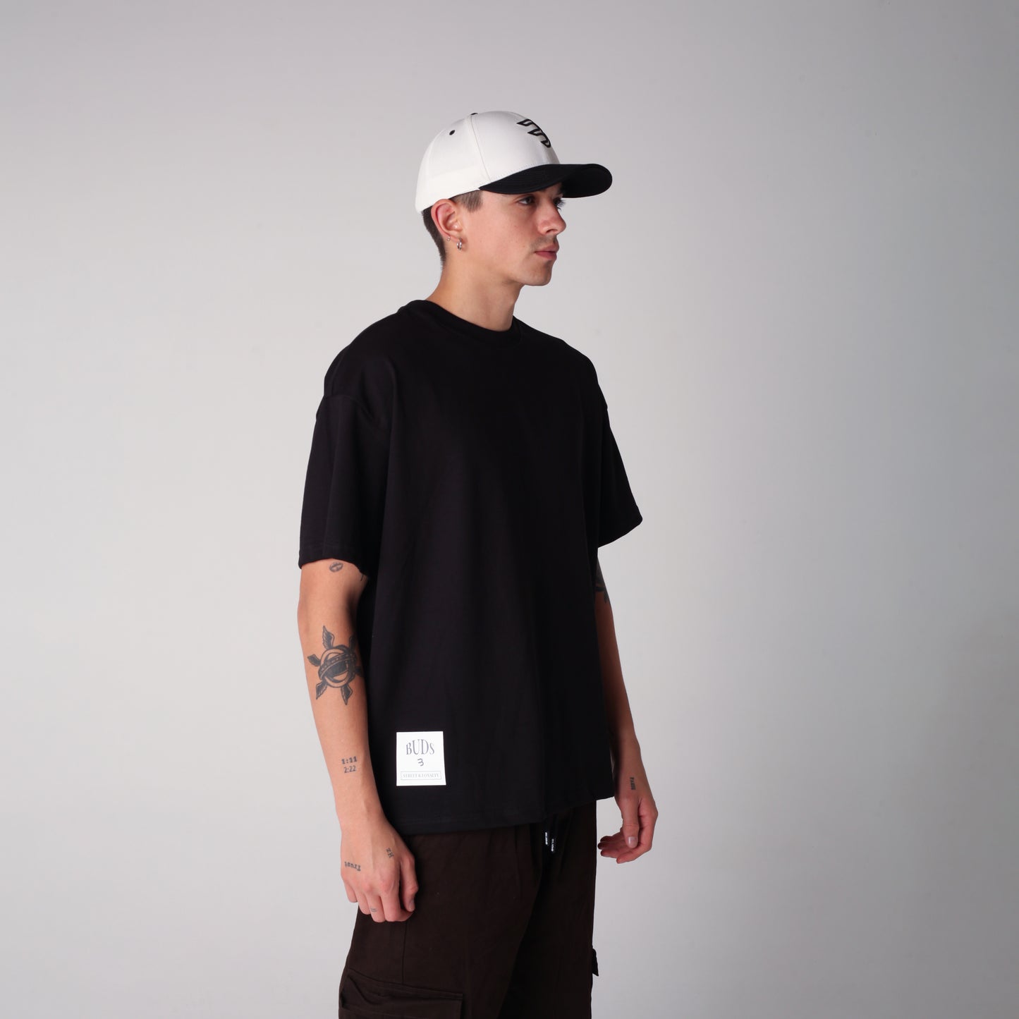 Camiseta Semi Oversize Hombre Negra Alto Gramaje 250G