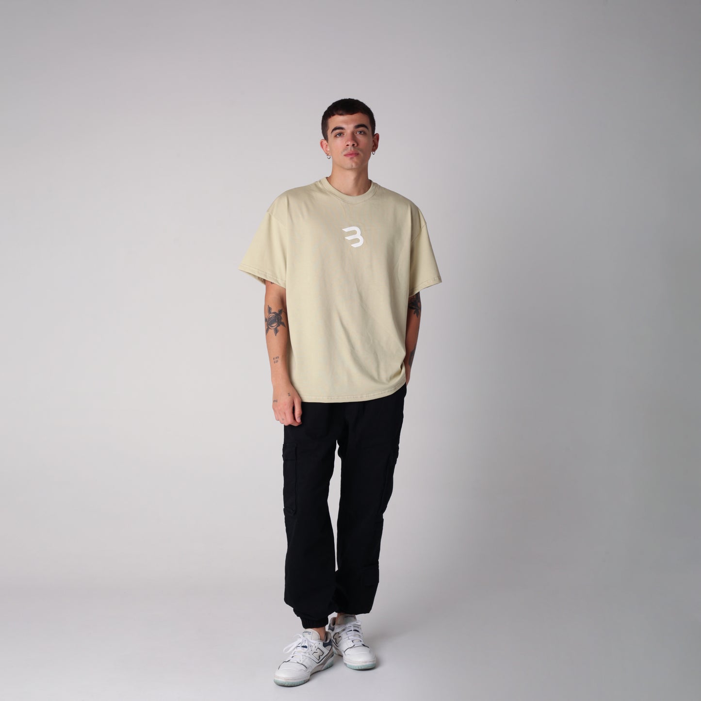 Camiseta Semi Oversize Hombre Verde Claro Alto Gramaje 250G