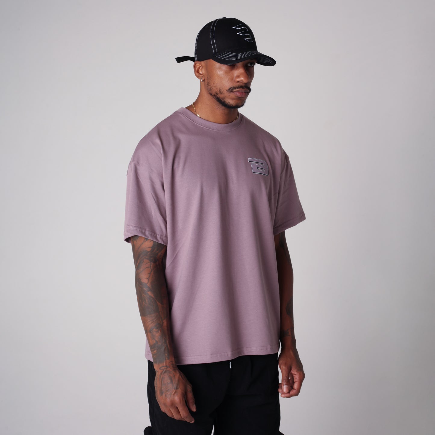 Camiseta Semi Oversize Hombre Morada Alto Gramaje 250G