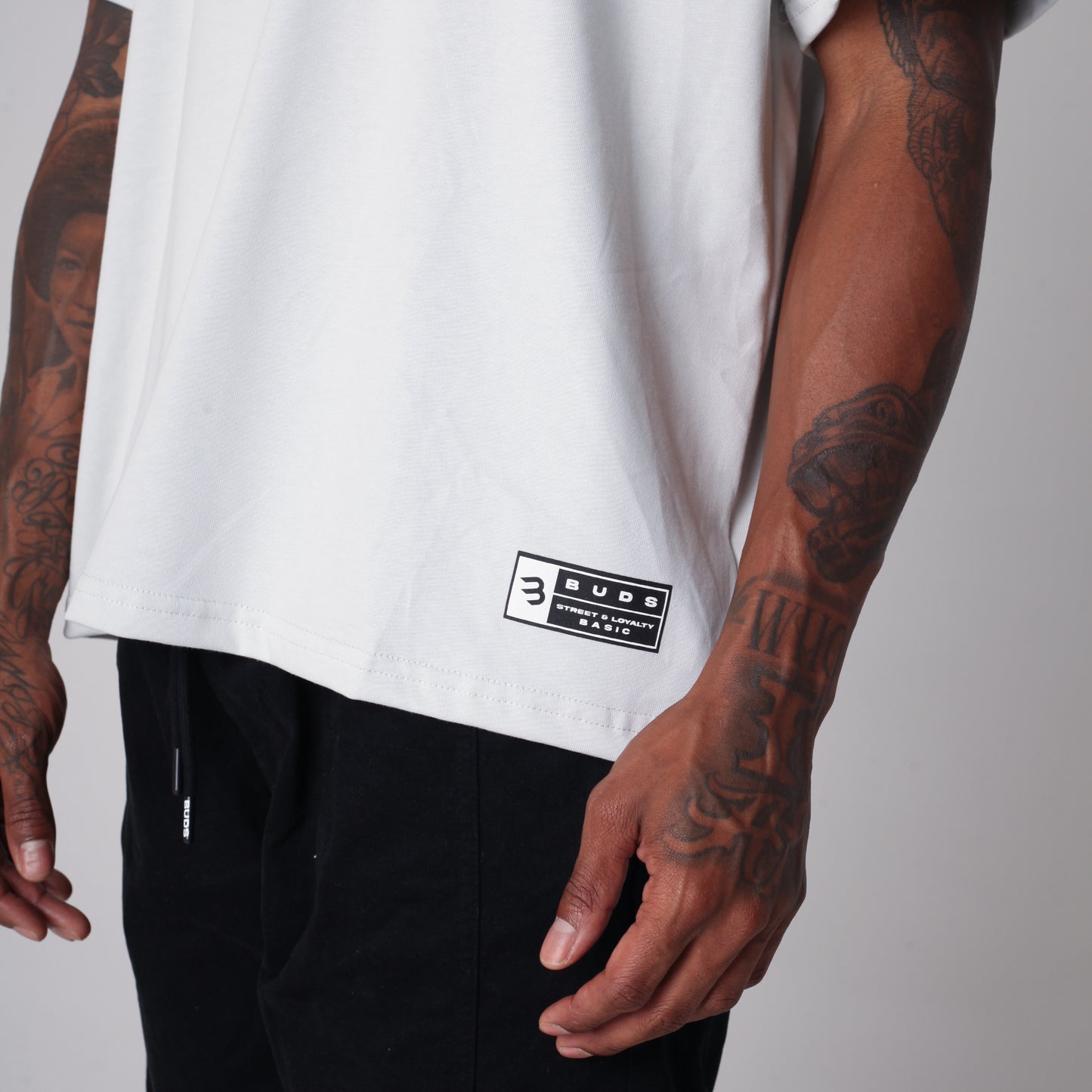 Camiseta Básica Semi Oversize Hombre Gris Alto Gramaje 250G