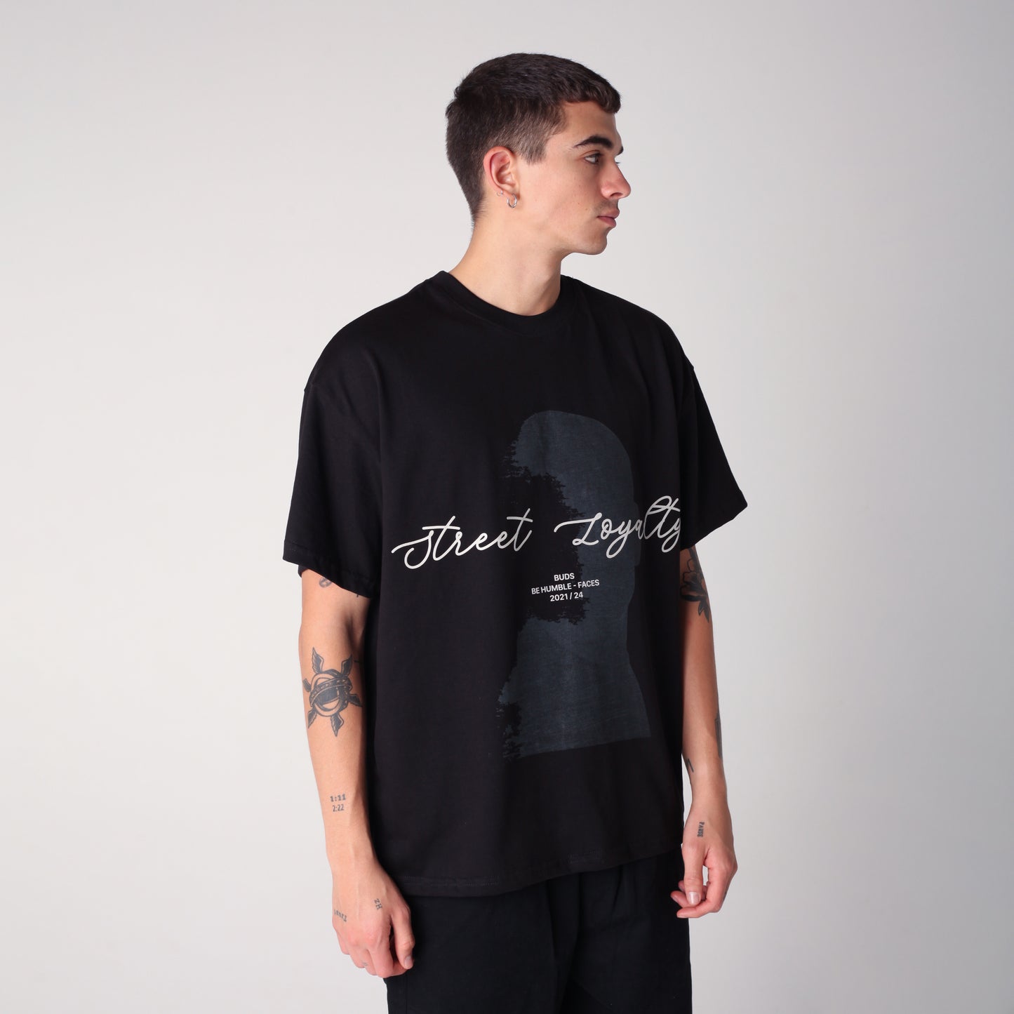 Camiseta Semi Oversize Hombre Negra Alto Gramaje 250G
