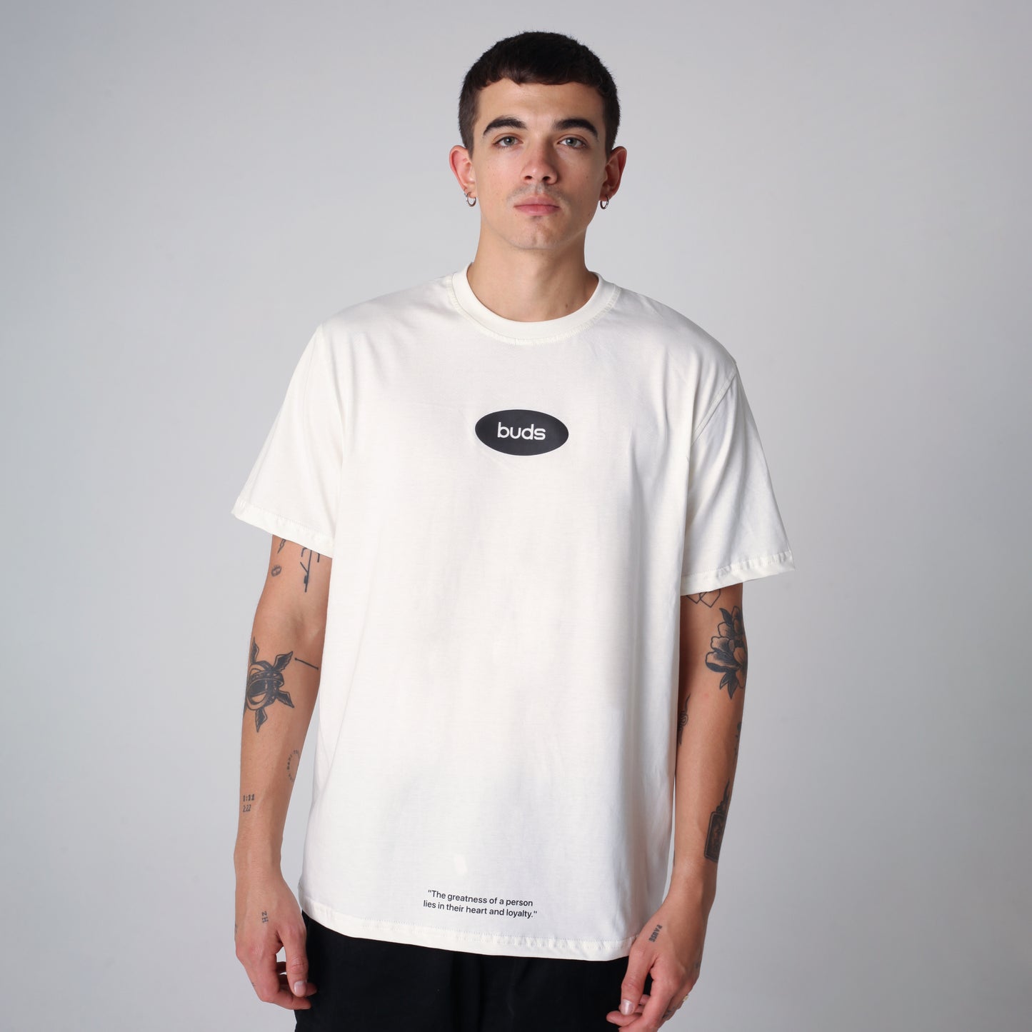 Camiseta Regular Fit Crema Buds