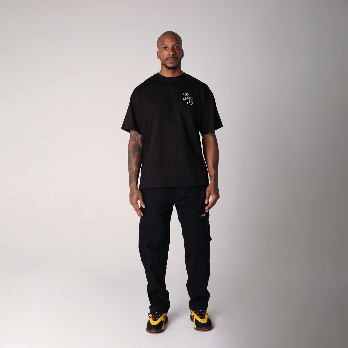 Camiseta Semi Oversize Hombre Negro Alto Gramaje 250G