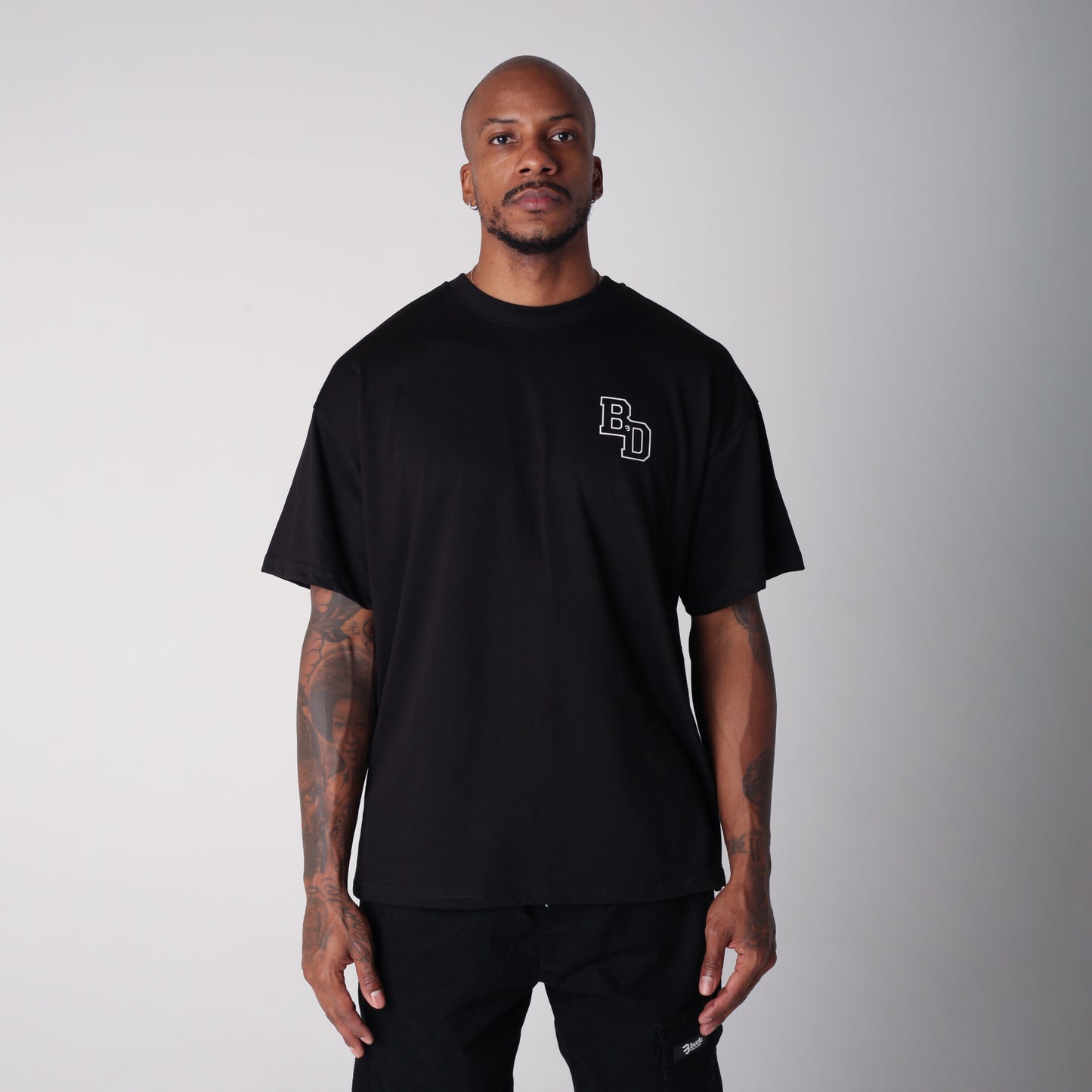 Camiseta Semi Oversize Hombre Negro Alto Gramaje 250G