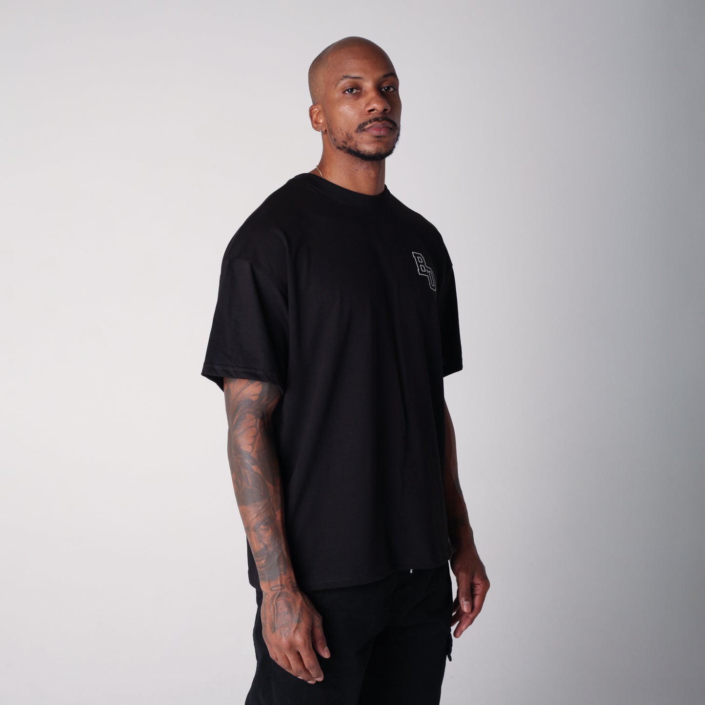 Camiseta Semi Oversize Hombre Negro Alto Gramaje 250G