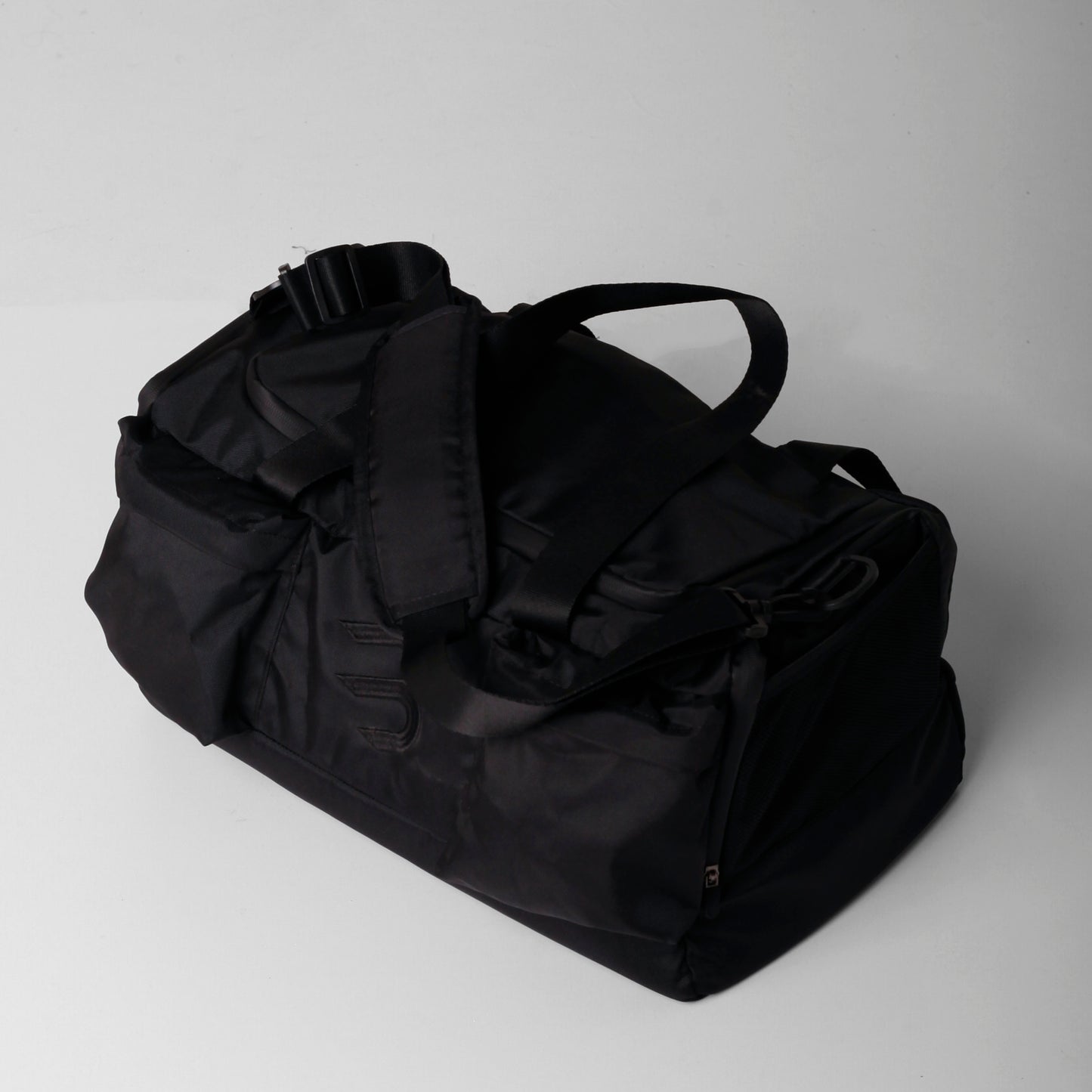 Sports Bag / Maleta Deportiva Cargo Negra