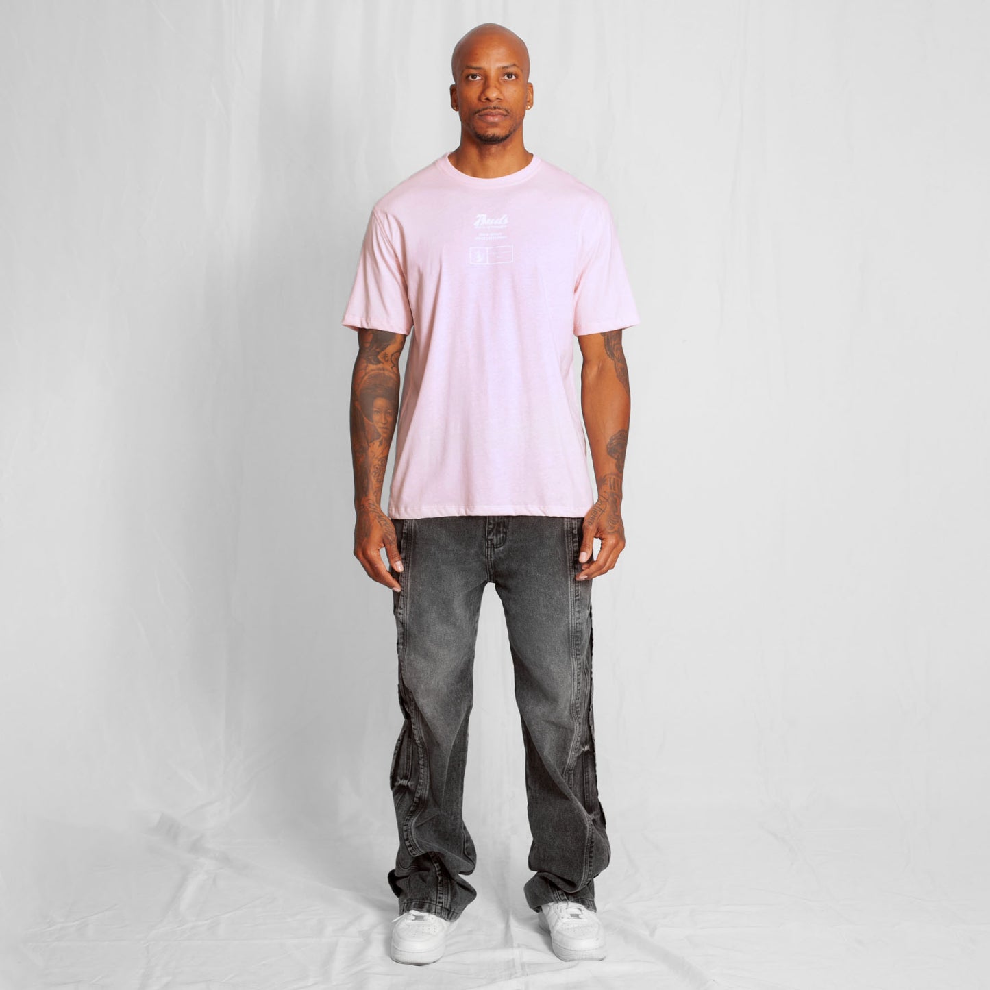 Camiseta Regular Hombre Rosada Buds
