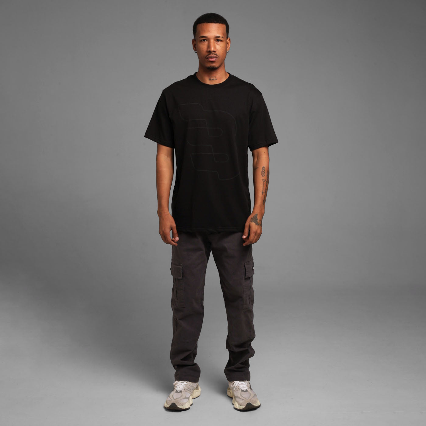 Camiseta Regular Fit Negra Buds