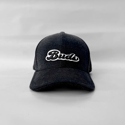 Gorra Negra Bordada Buds