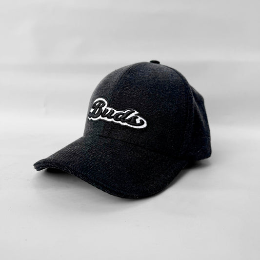 Gorra Negra Bordada Buds