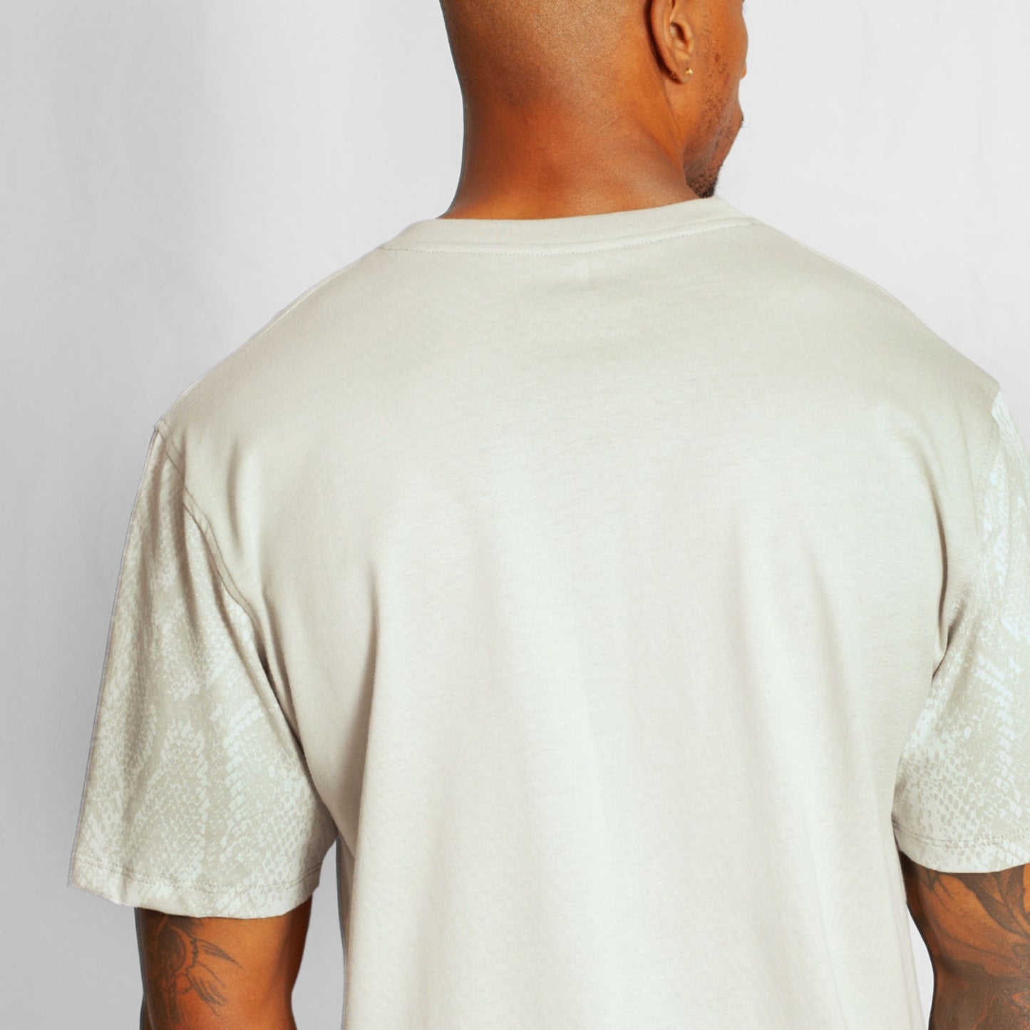 Camiseta Regular Hombre Verde Claro Buds