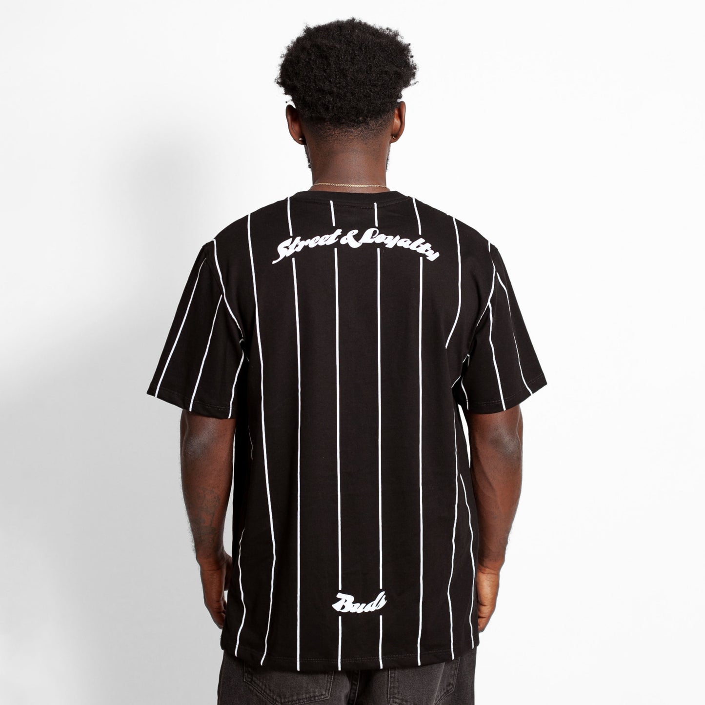 Camiseta Regular Hombre Negra Líneas Buds