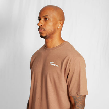Camiseta Regular Hombre Café Buds