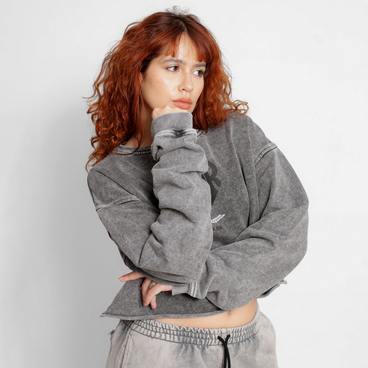 Buzo Crop Top Oversize Mujer Gris Acid Wash Buds