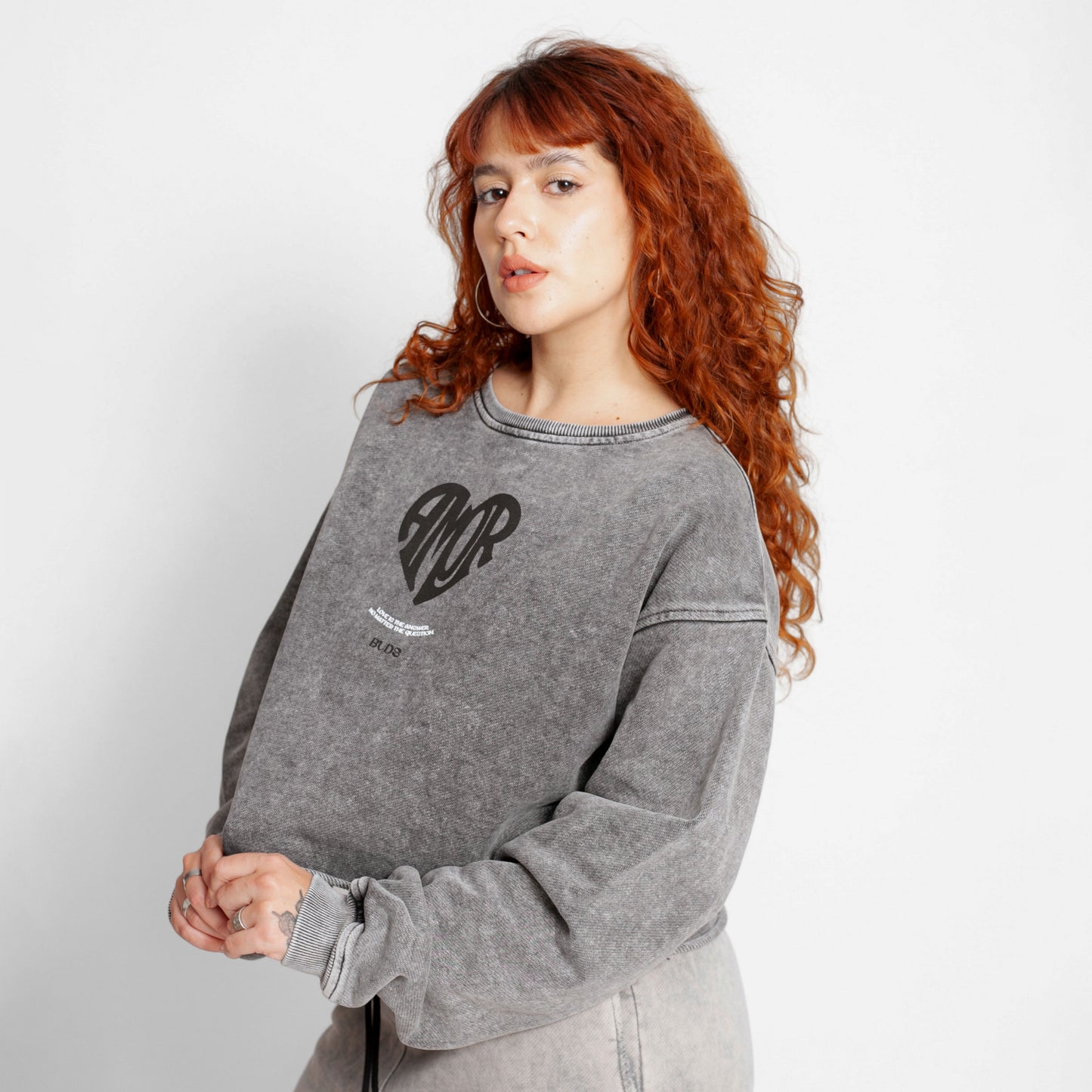 Buzo Crop Top Oversize Mujer Gris Acid Wash Buds