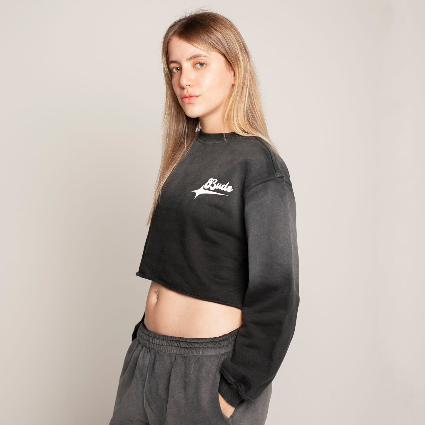 Buzo Crop Top Crewneck Gris Degradé Tela Alto Gramaje 400G