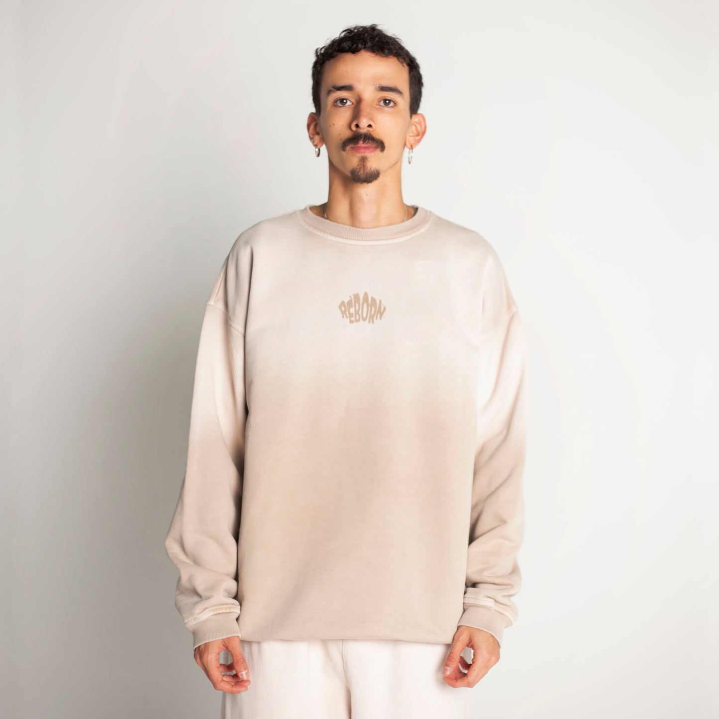 Buzo Crewneck Beige Degradé Tela Alto Gramaje 400G