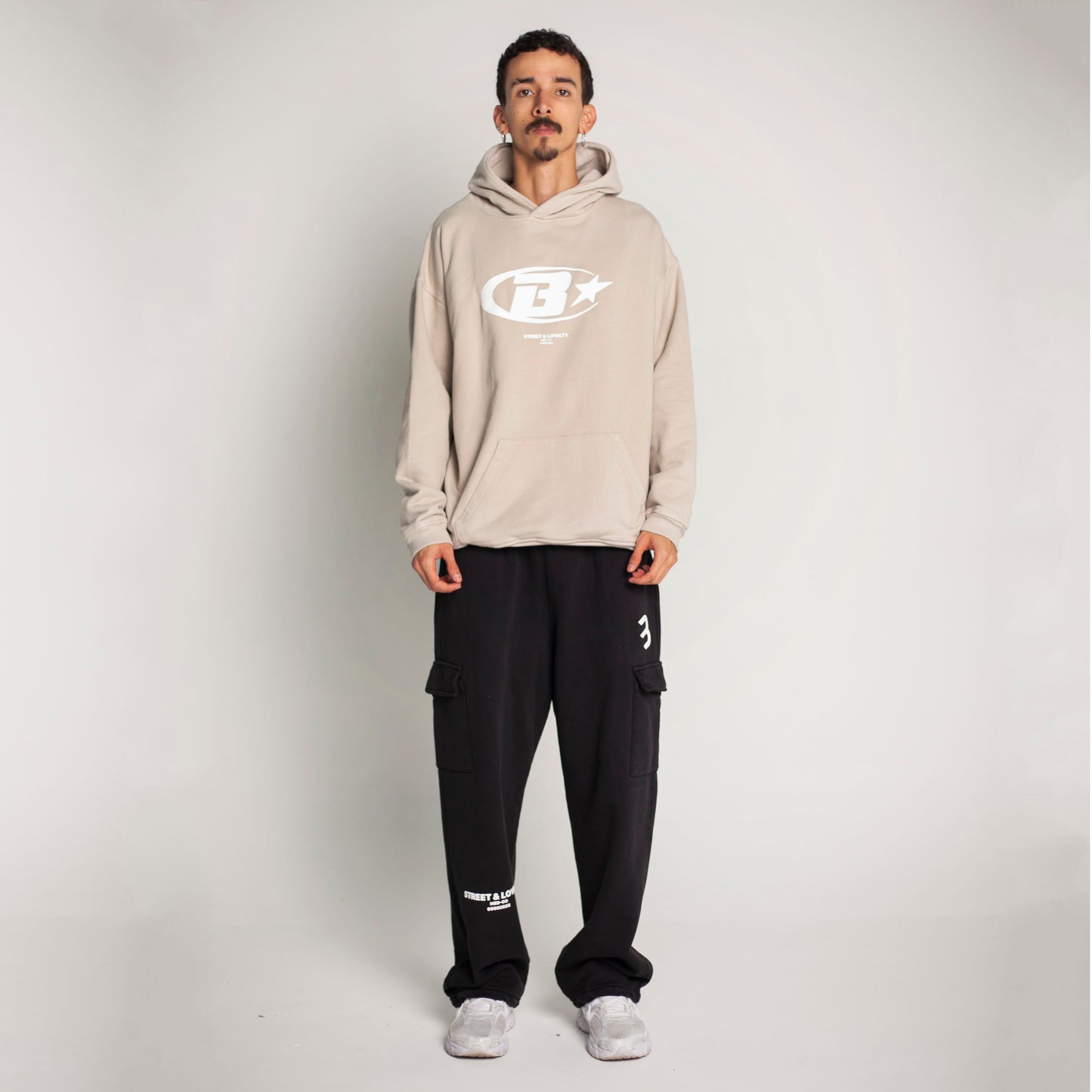 Buzo Hoodie Beige Tela Alto Gramaje 400G