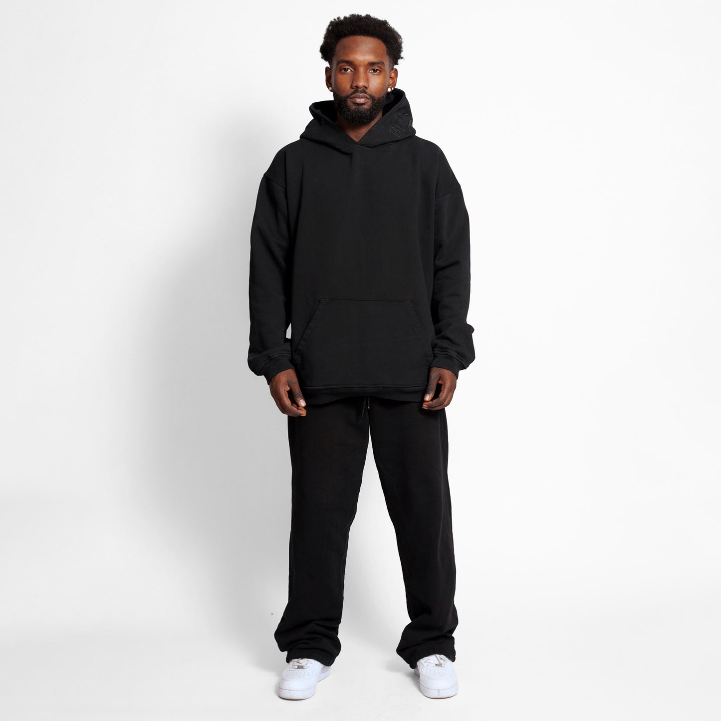 Buzo Hoodie Negro Tela Alto Gramaje 400G