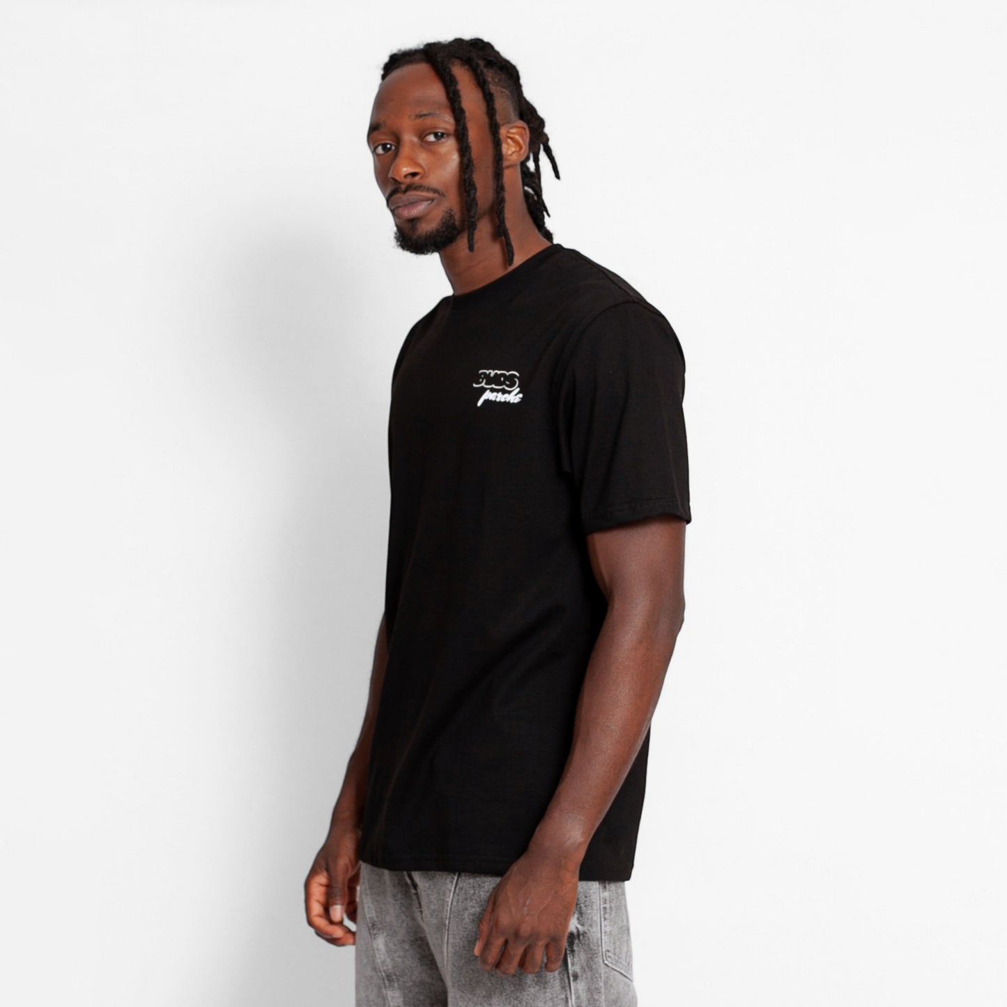 Camiseta Regular Hombre Negra Buds
