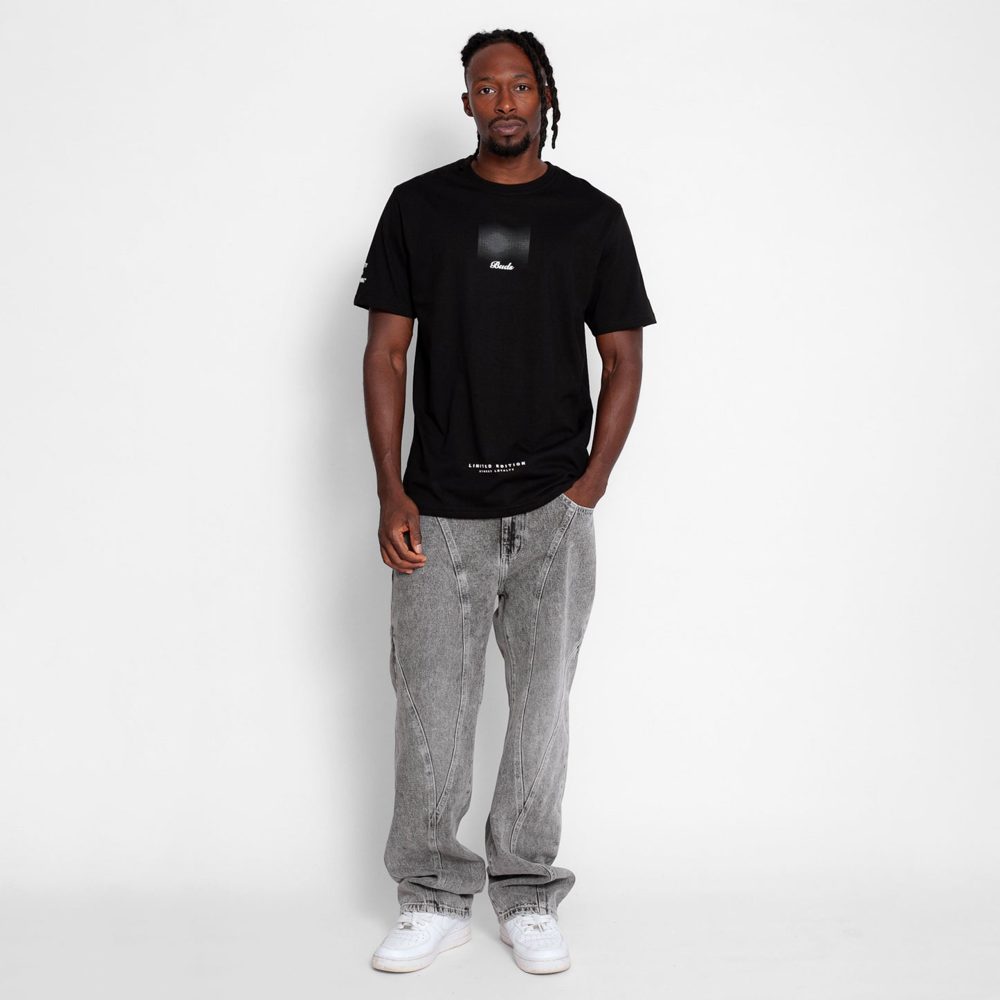 Camiseta Regular Hombre Negra Buds