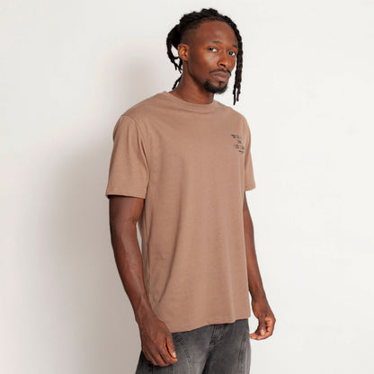 Camiseta Regular Hombre Café Buds
