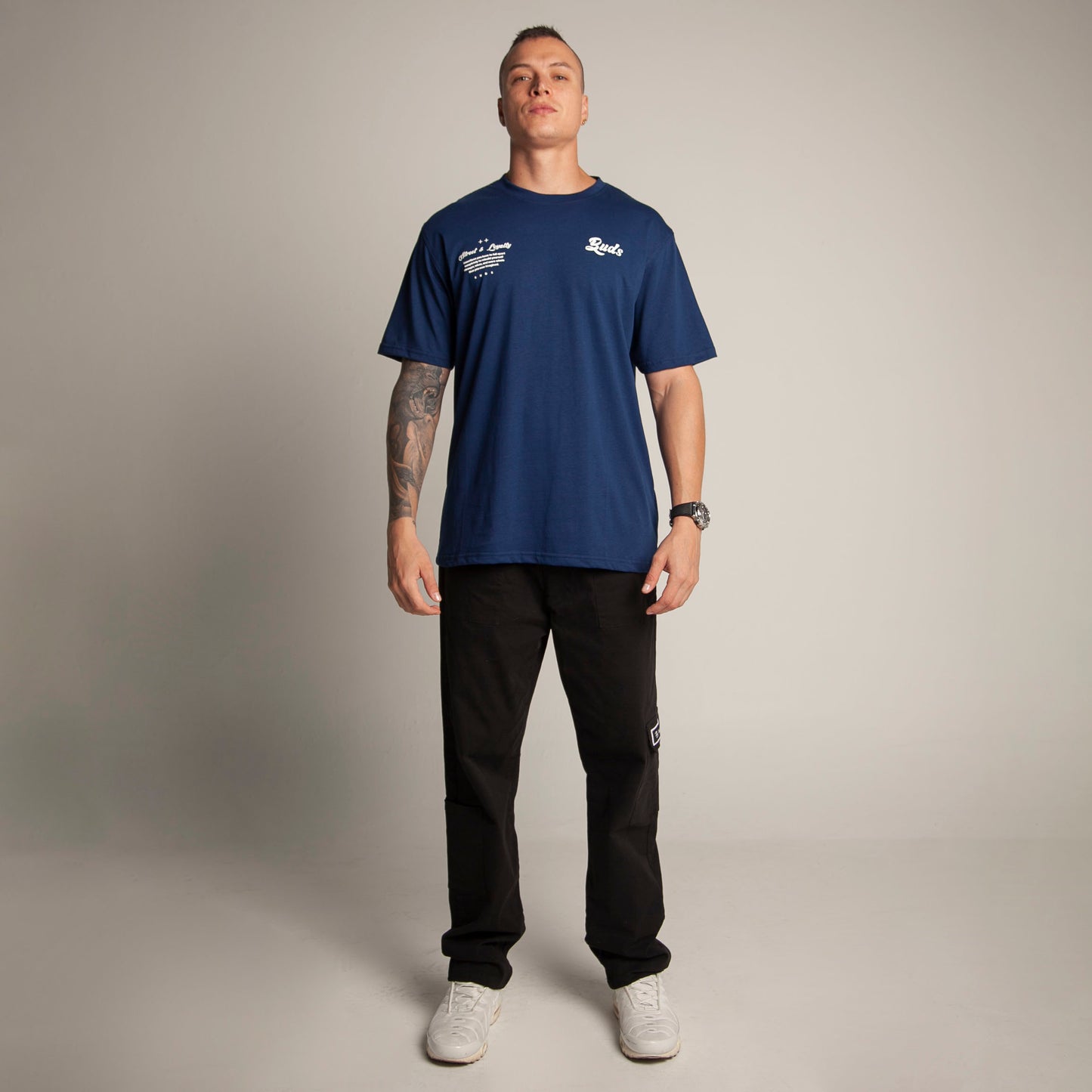 Camiseta Regular Hombre Azul Buds