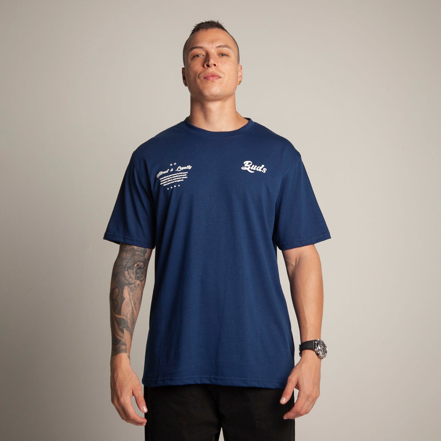 Camiseta Regular Hombre Azul Buds