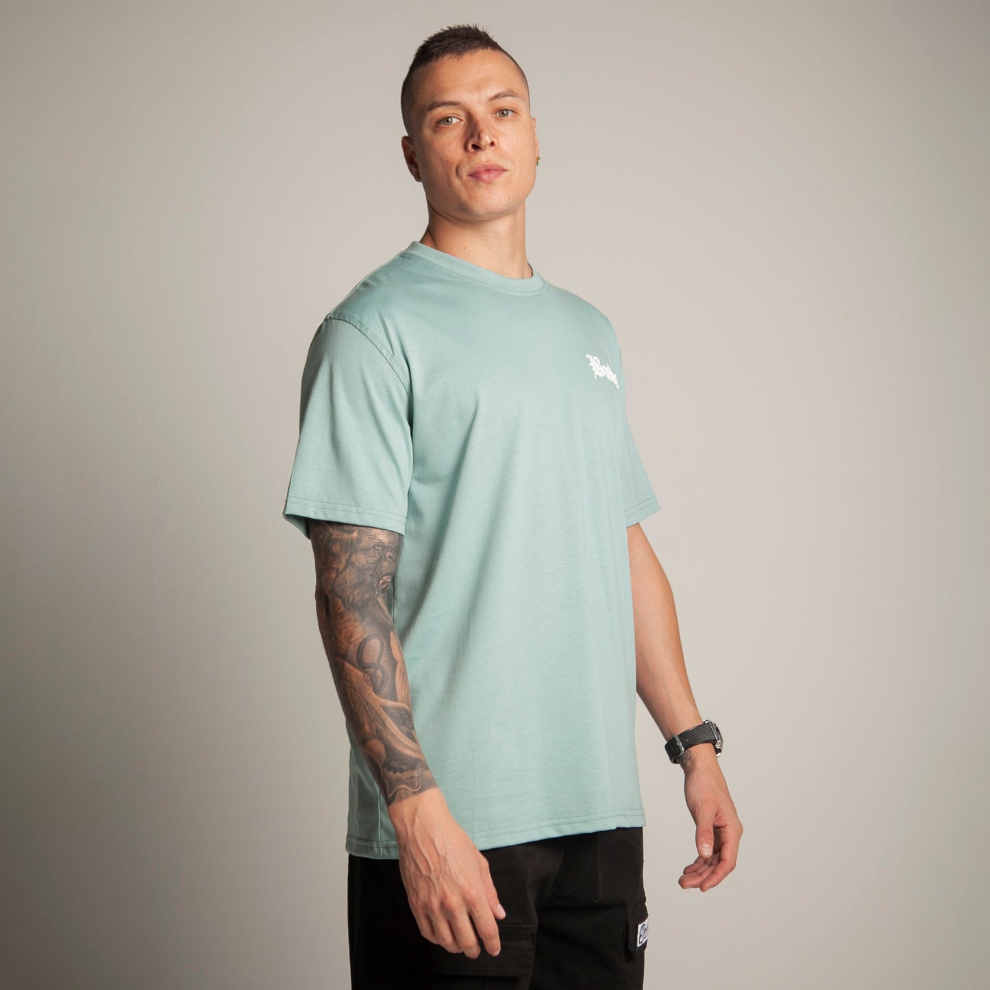 Camiseta Regular Hombre Azul Claro Buds