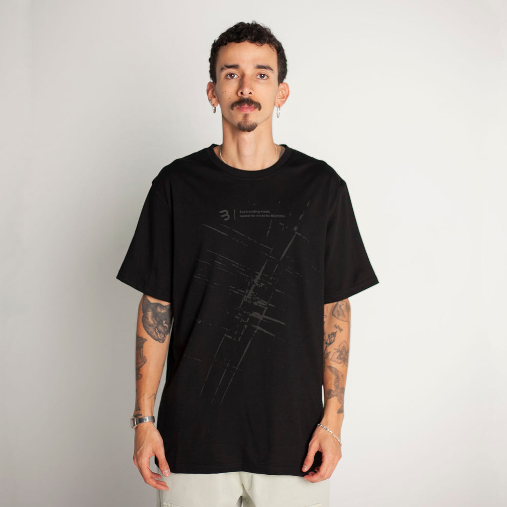 Camiseta Regular Fit Negra Buds – Buds street loyalty