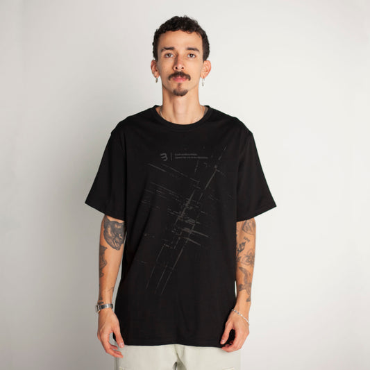 Camiseta Regular Fit Negra Buds