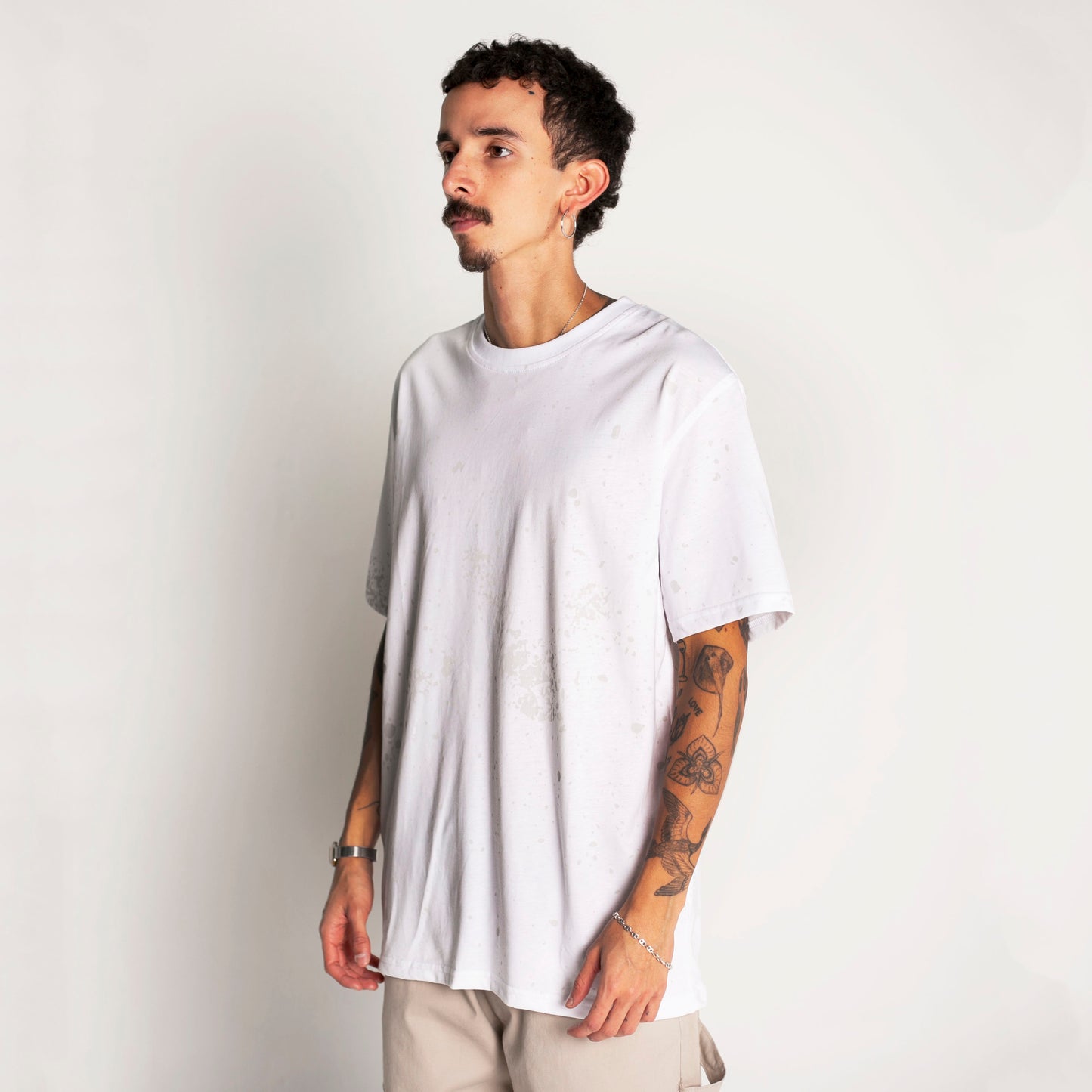 Camiseta Regular Fit Blanca Buds