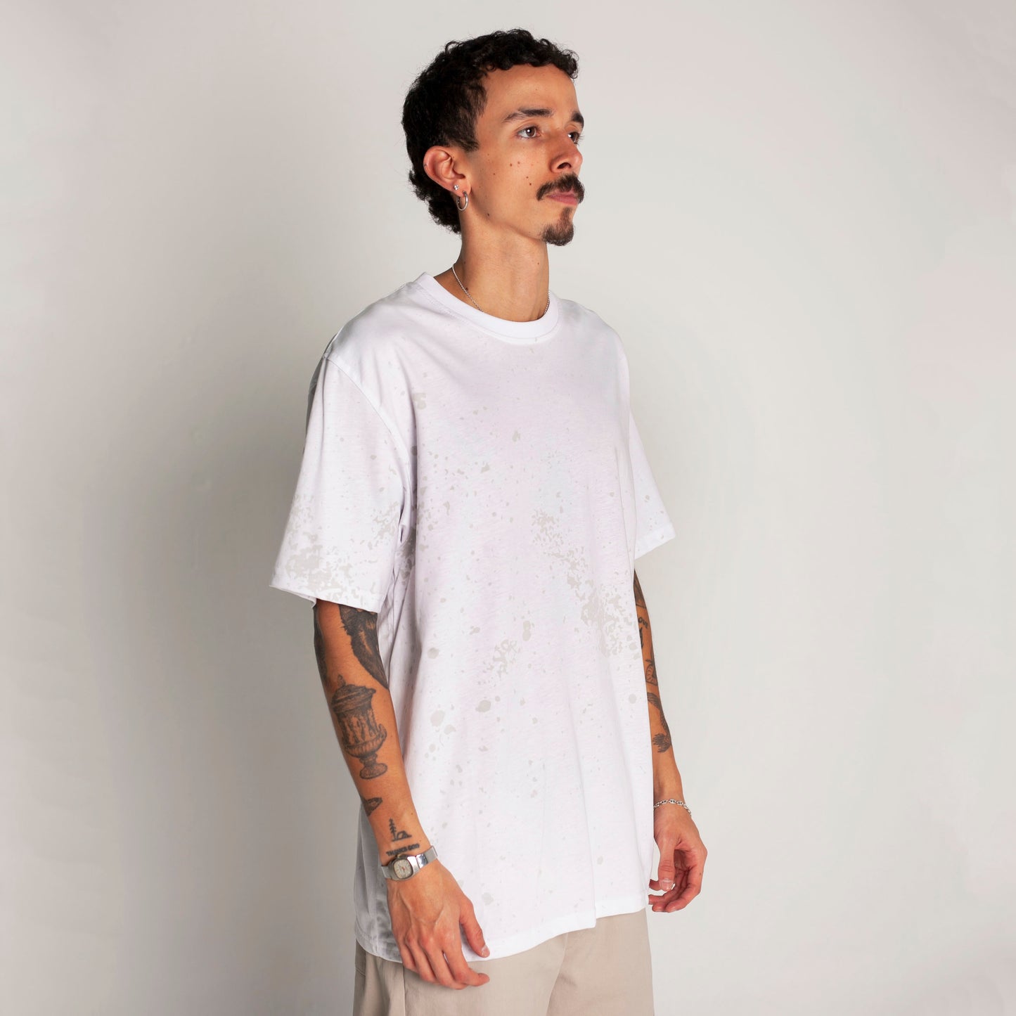 Camiseta Regular Fit Blanca Buds