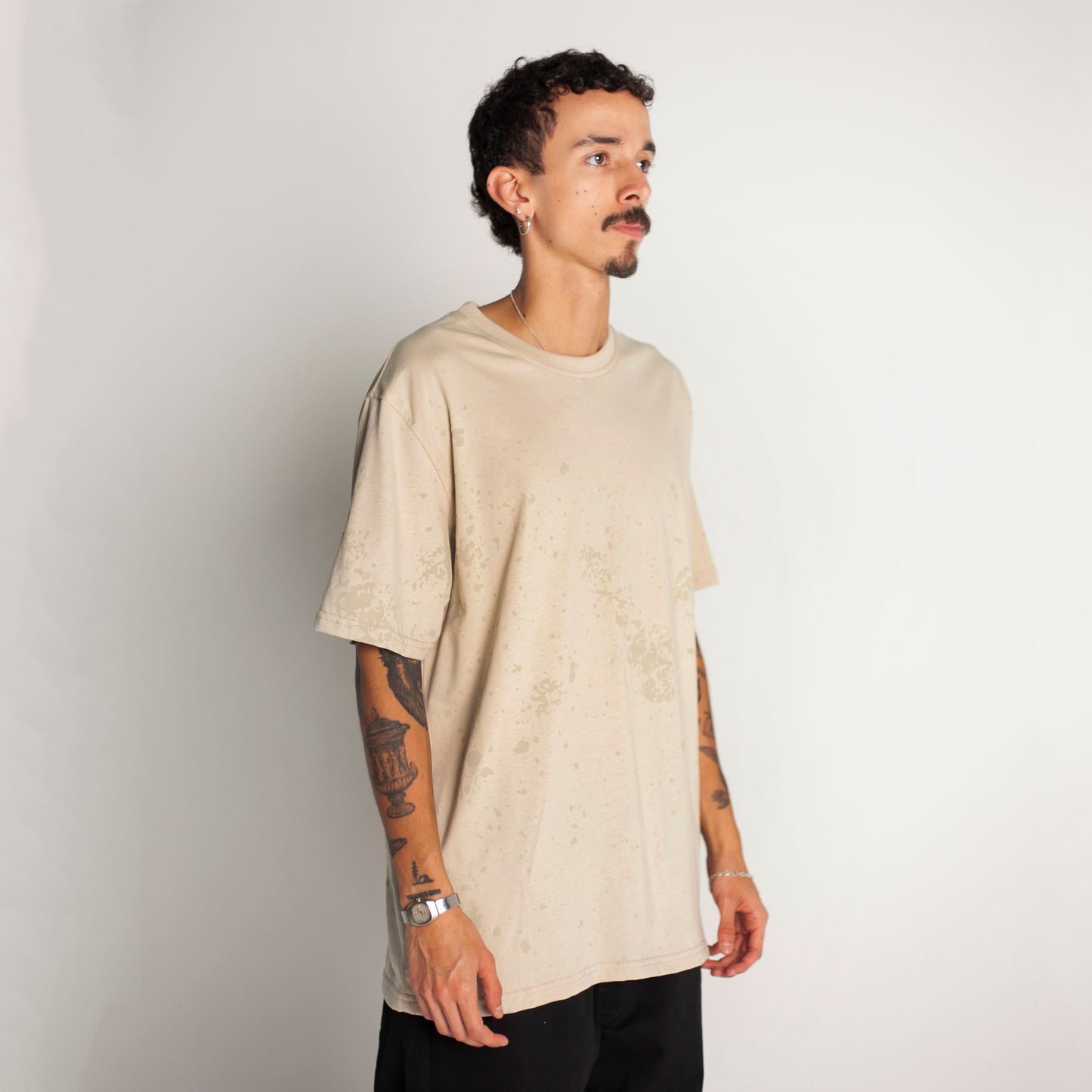 Camiseta Regular Fit Beige Buds