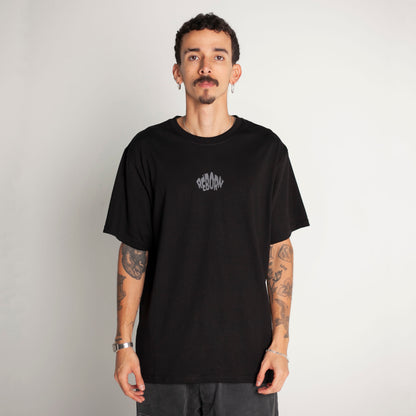 Camiseta Regular Fit Negra Buds