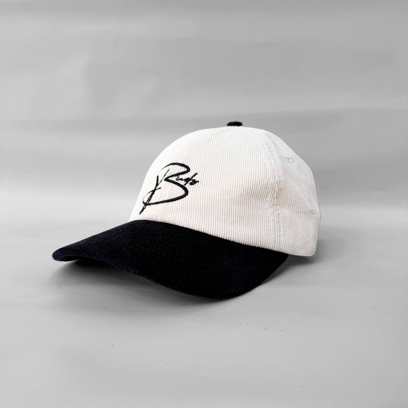 Gorra Corduroy Beige con Teja Negra Buds