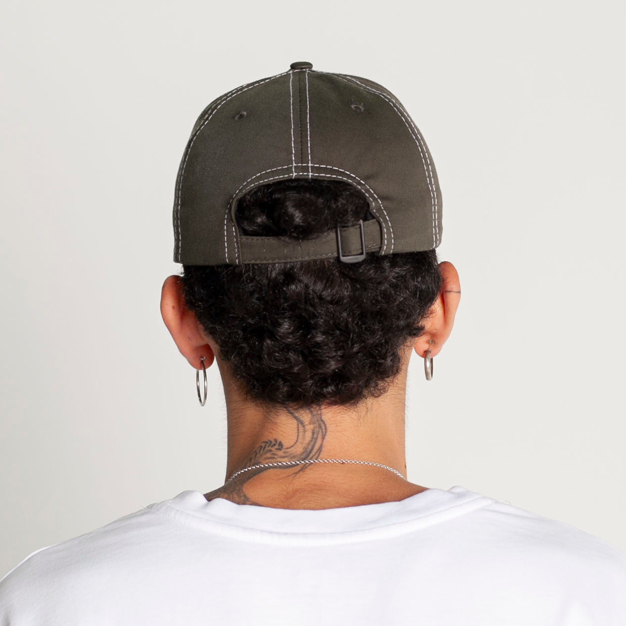 Gorra Verde Hilo Blanco Buds