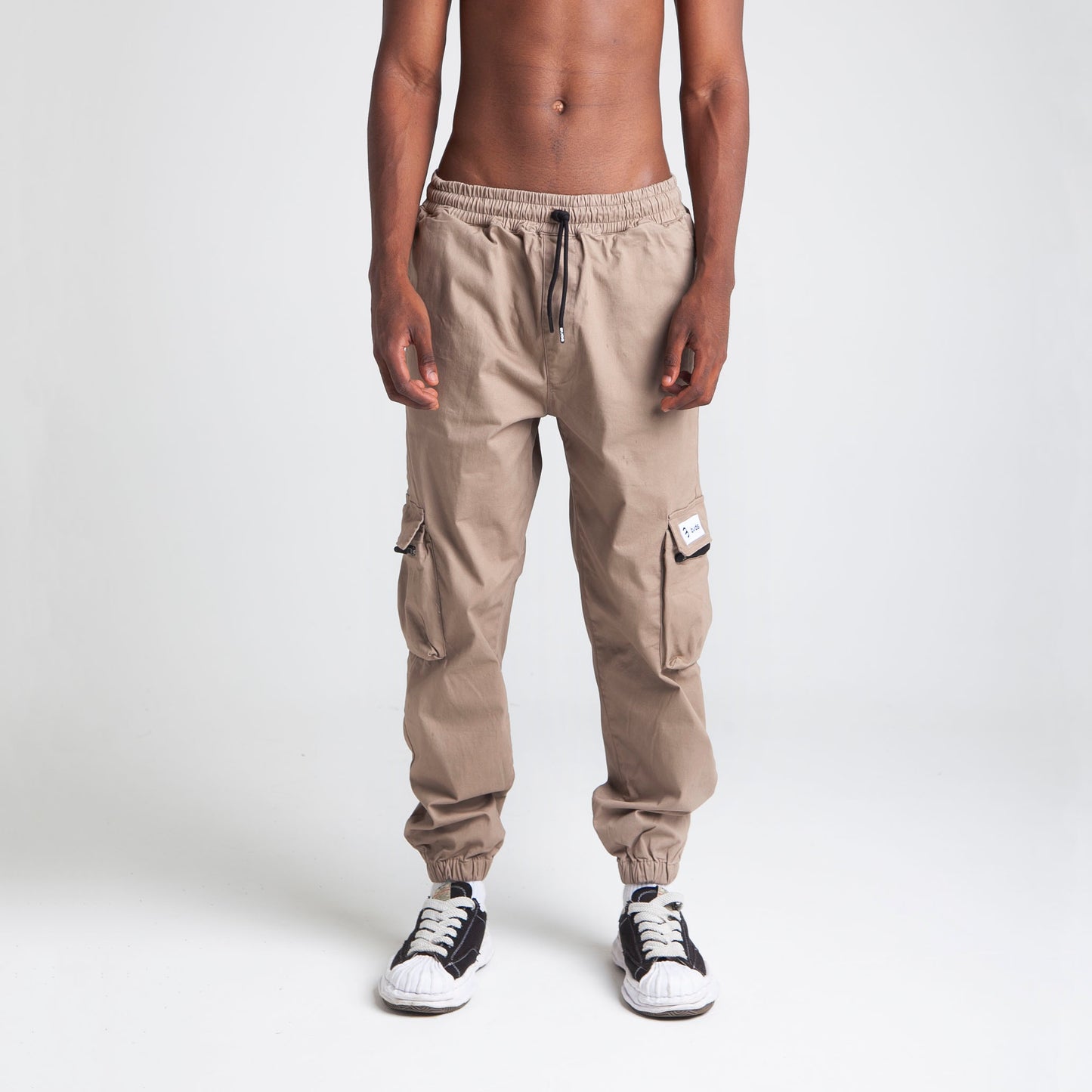 Pantalón Cargo Bota Resorte Almendra Buds