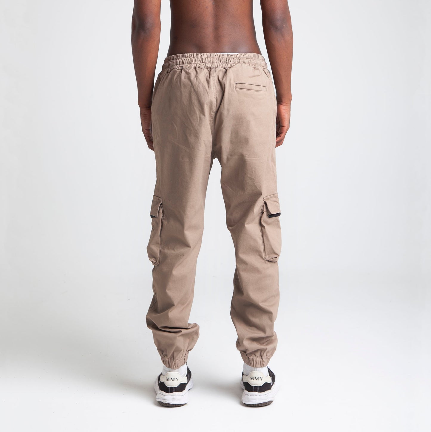 Pantalón Cargo Bota Resorte Almendra Buds