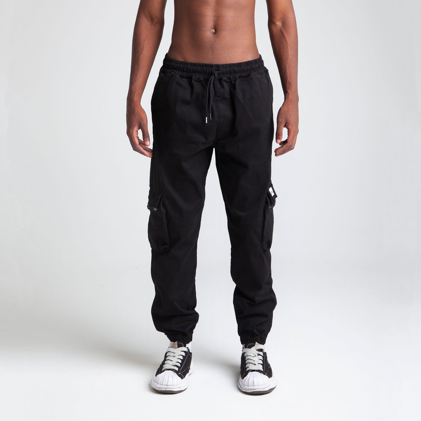 Pantalón Cargo Bota Resorte Negro Buds