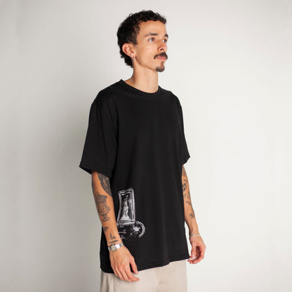 Camiseta Regular Fit Negra Buds