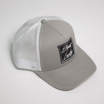 Gorra Gris Malla Blanca Buds
