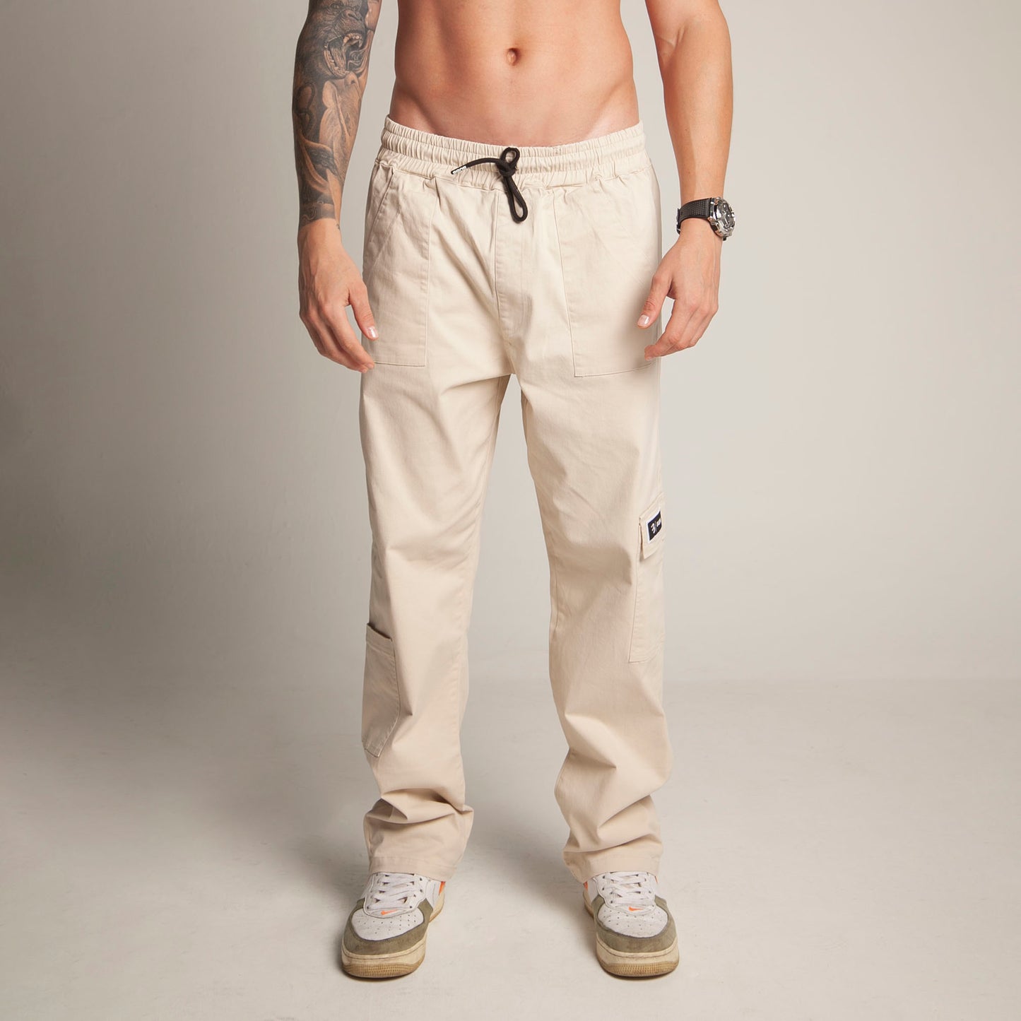 Pantalón Cargo Bota Recta Taupe Buds